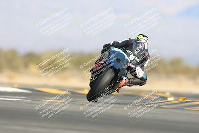 media/Jan-10-2025-CVMA Friday Practice (Fri) [[489e0da257]]/Group 4 and Trackday/Session 4 (Turn 16)/